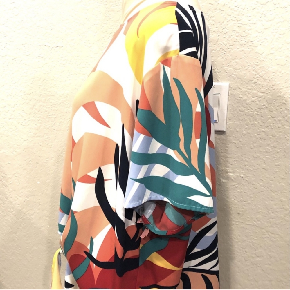 Abstract Print Blouse - Picture 4 of 4